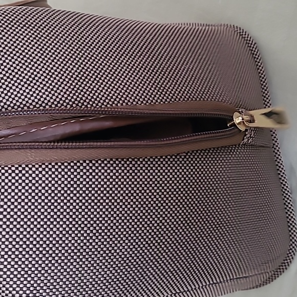 London Fog travel bag - Picture 5 of 8